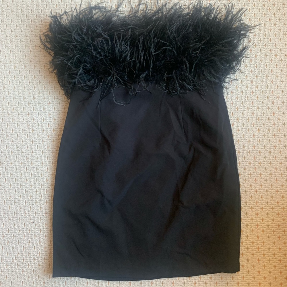 Real feather Black strapless mini dress